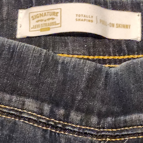 Levi's Pull On Skinny Jeans 30W - Picture 3 of 12